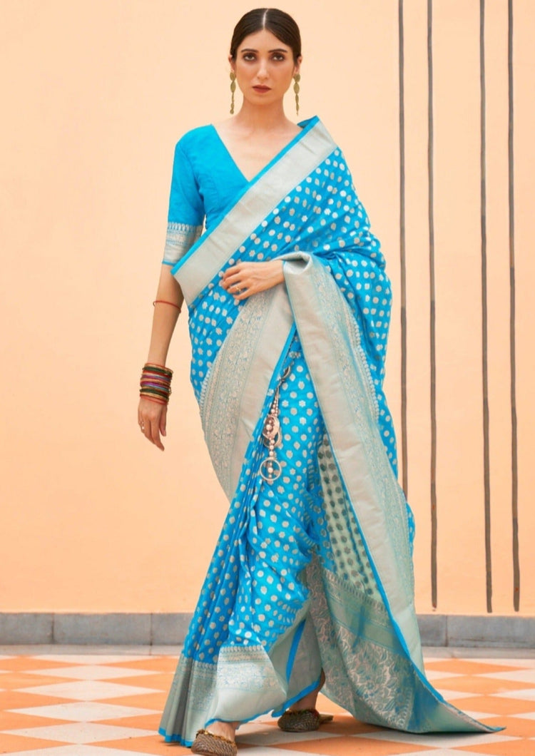 Firozi Graceful Georgette Saree with Unstitched Blouse Piece