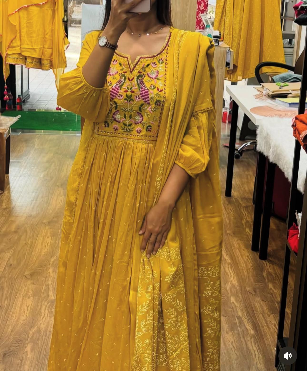 Flared Anarkali Kurta Set with Cotton Pant & Malmal Dupatta – Embroidered