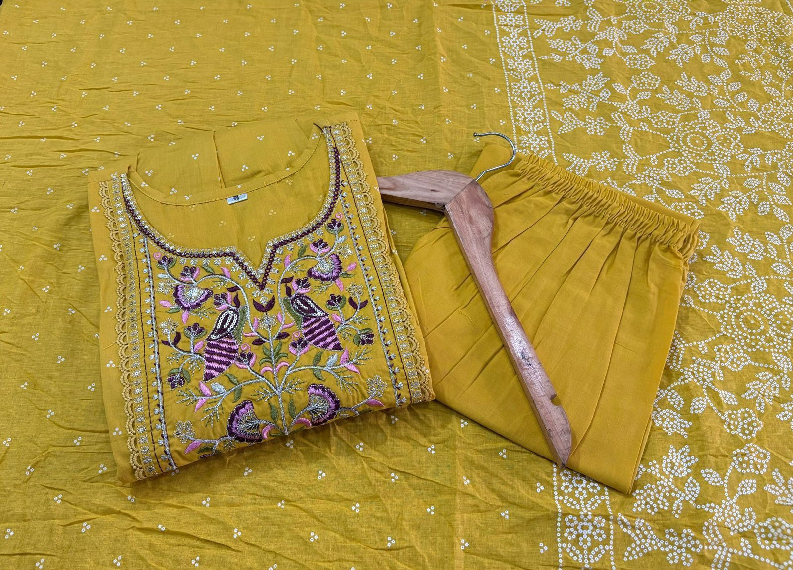 Flared Anarkali Kurta Set with Cotton Pant & Malmal Dupatta – Embroidered