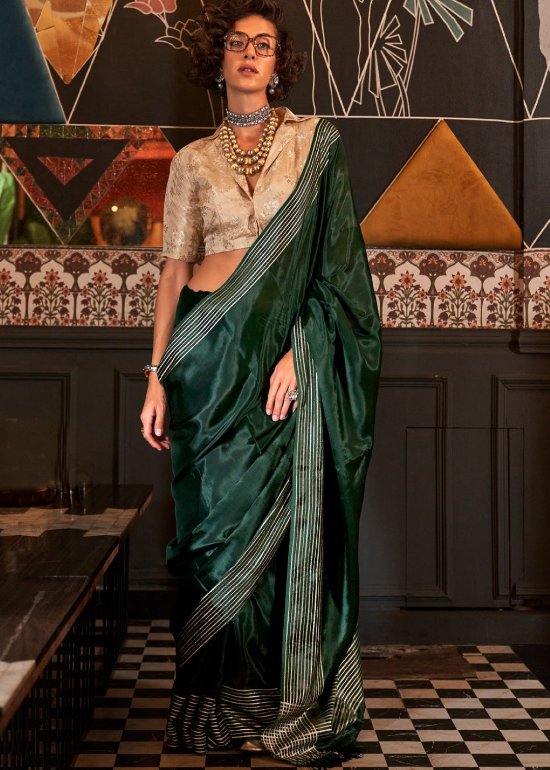 Forest Green Timeless Blended Silk Saree – A Perfect Blend of Tradition & Elegance