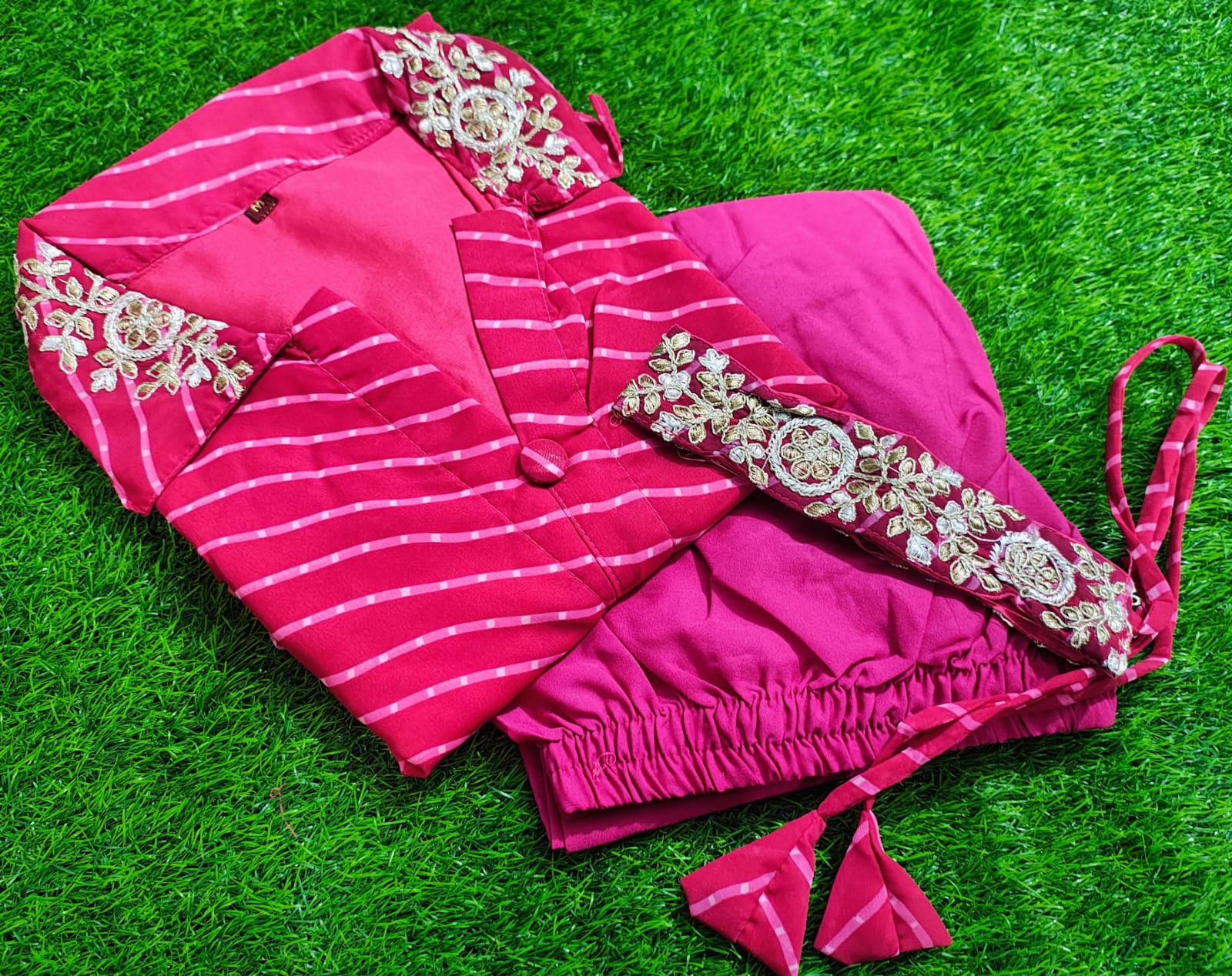 Georgette Cord Set with Embroidered Collar & Detachable Belt