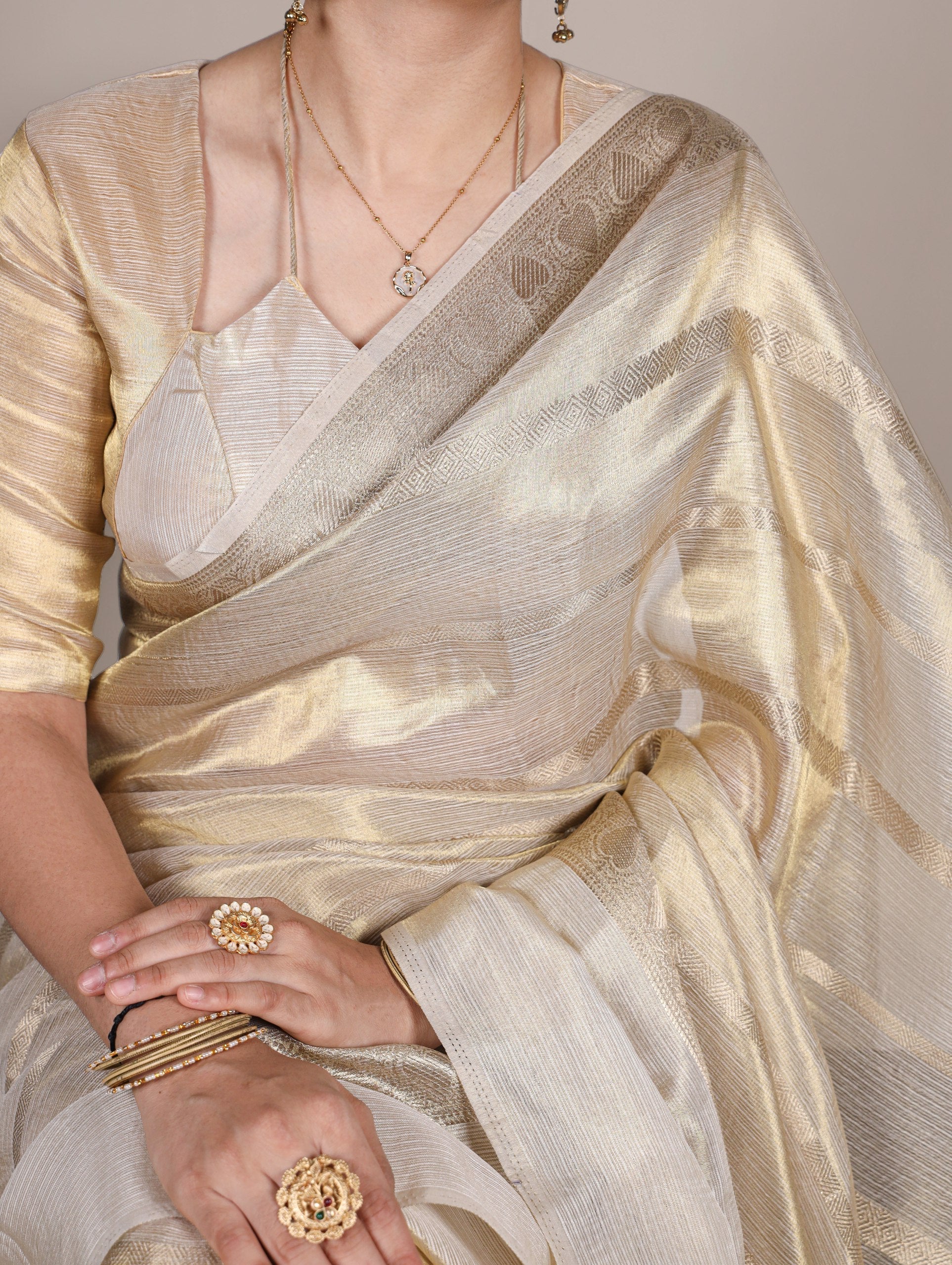 Off White Luxurious Gold Tissue Zari Woven Saree Set – Unstitched Blouse Included