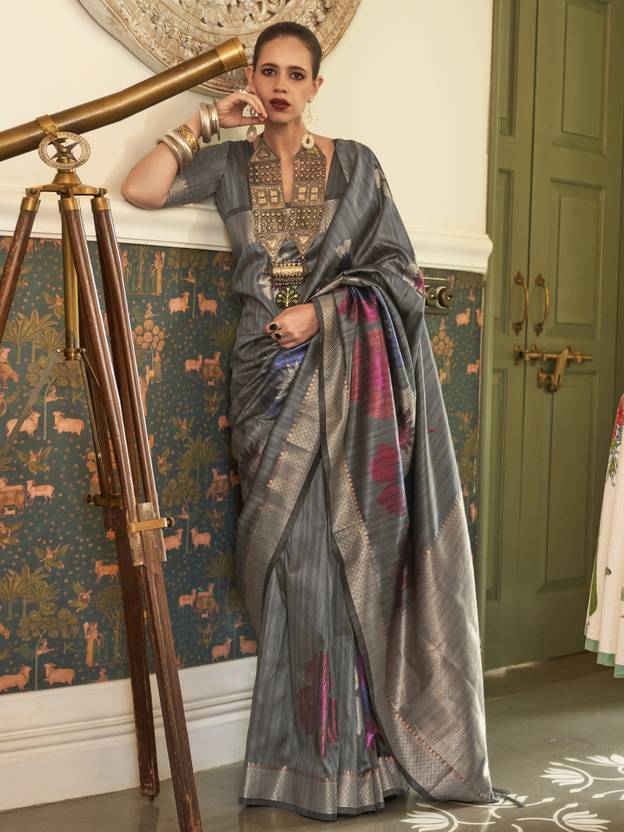 Gray Banarasi Silk Blend Saree with Unstitched Blouse Piece