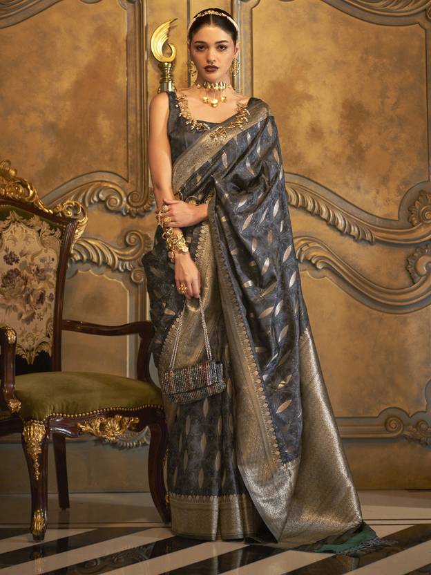 Gray Classic Banarasi Silk Blend Saree – Perfect for Weddings & Festive Occasions