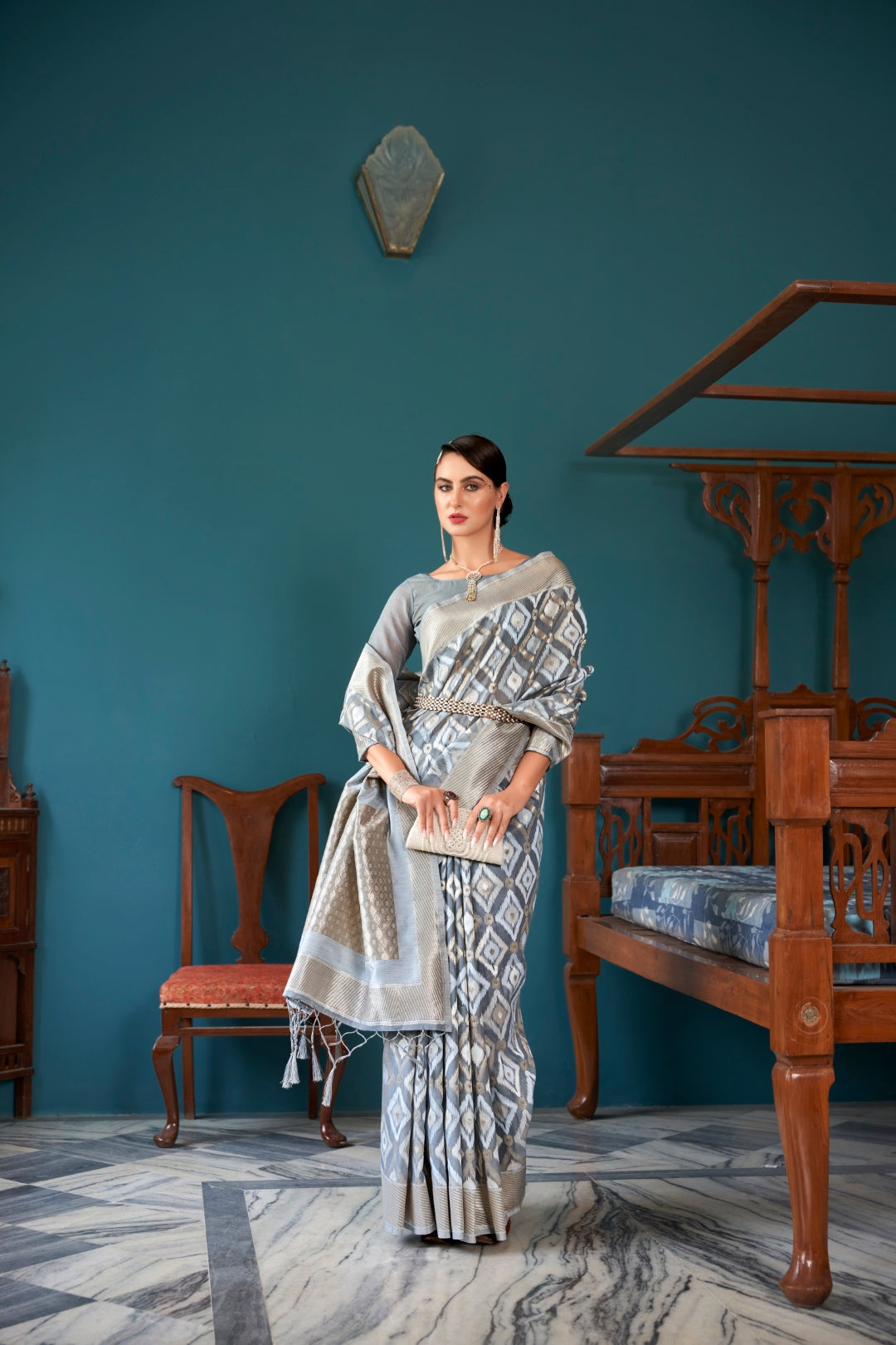 Gray Elegant Banarasi Saree with Geometric Zari Weaving