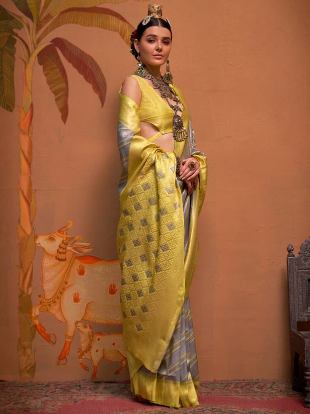 Gray Elegant Banarasi Silk Blend Saree with Unstitched Blouse