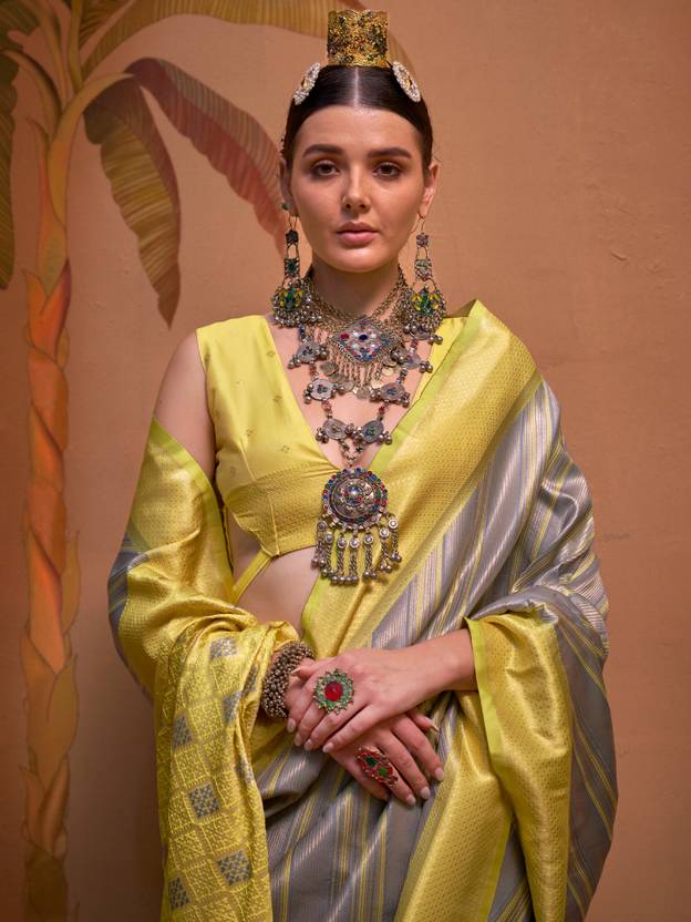 Gray Elegant Banarasi Silk Blend Saree with Unstitched Blouse
