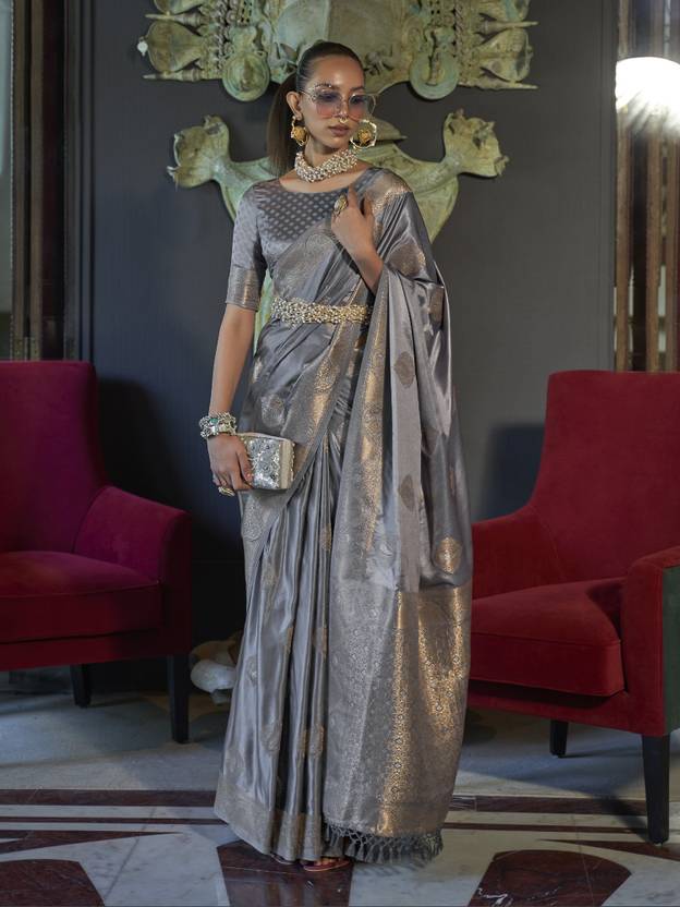 Gray Elegant Kanjivaram Silk Blend Saree with Unstitched Blouse Piece
