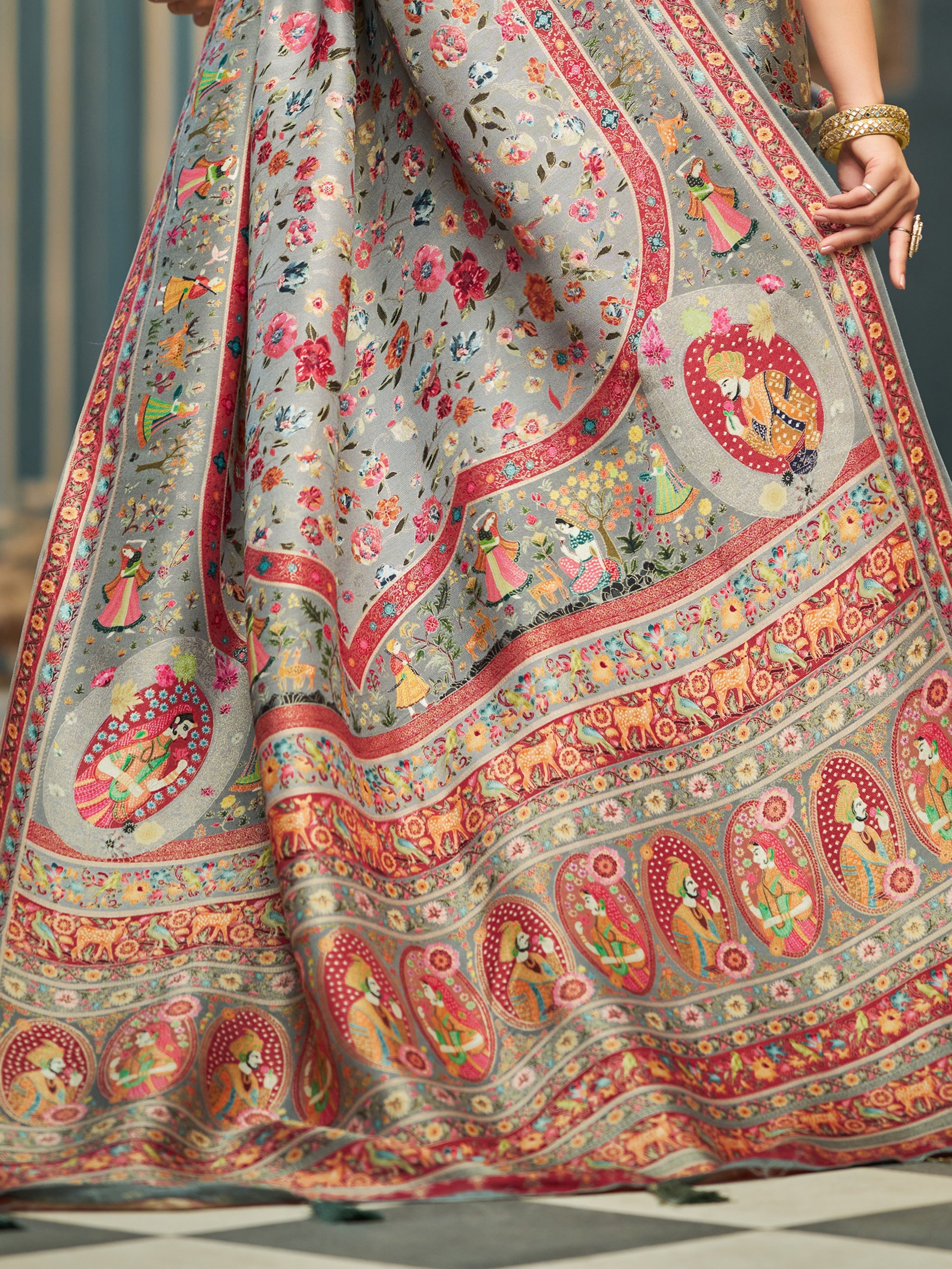 Gray Elegant Pashmina Kashmiri Jacquard Saree with Kalamkari & Meenakari Weaving