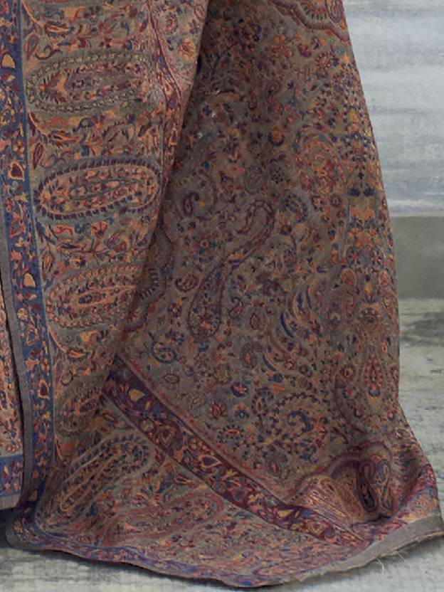 Gray Graceful Silk Saree with Unstitched Blouse Piece Elegant Ethnic Wear