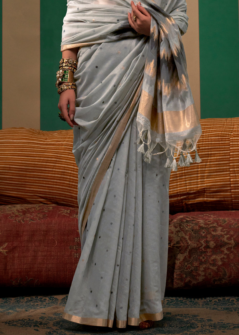 Gray Lustrous Spun Silk Saree with Cotton Blend