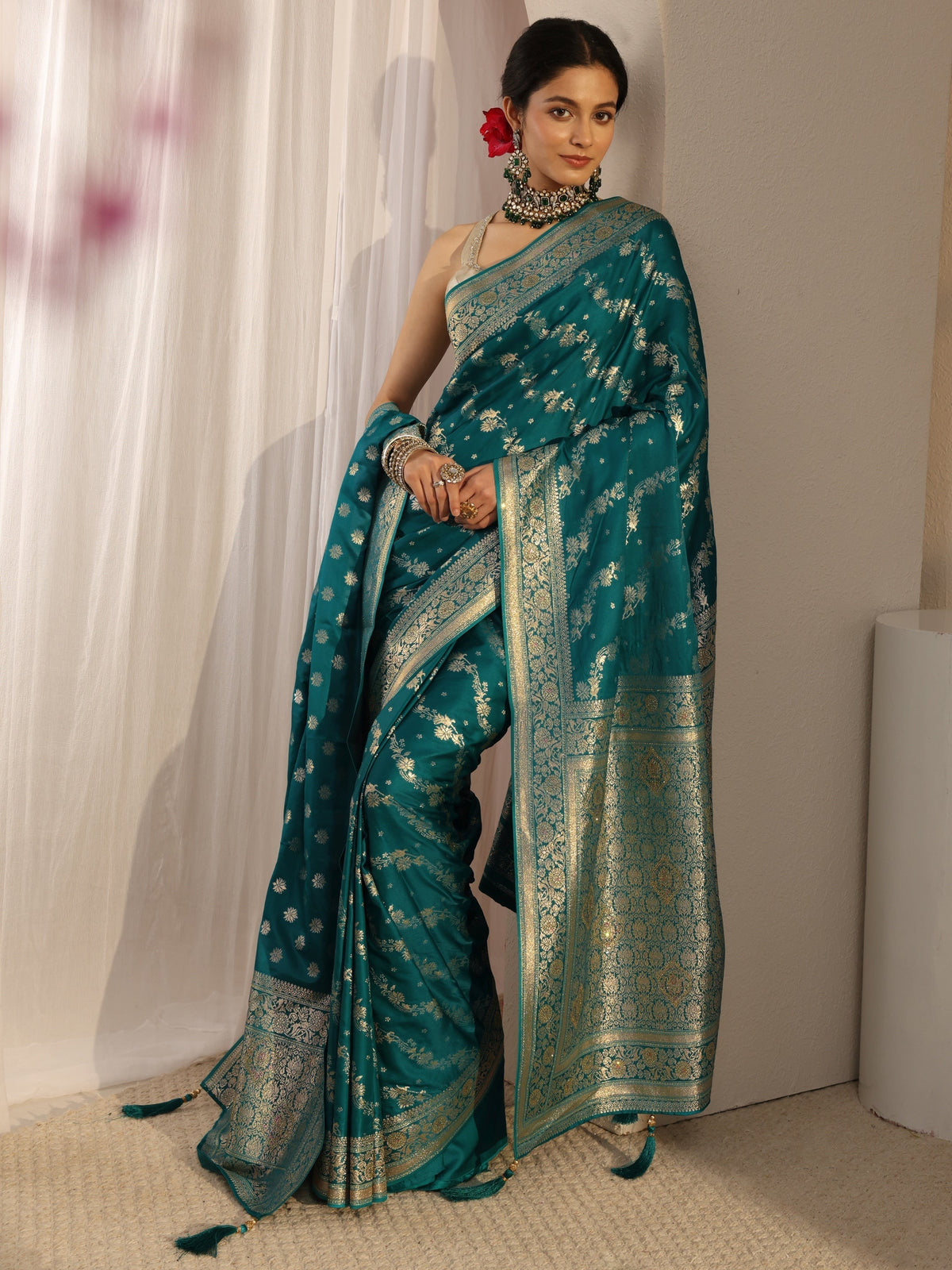 Anouk Green Banarasi Satin Saree With Unstiched Blouse Piece And Dupatta