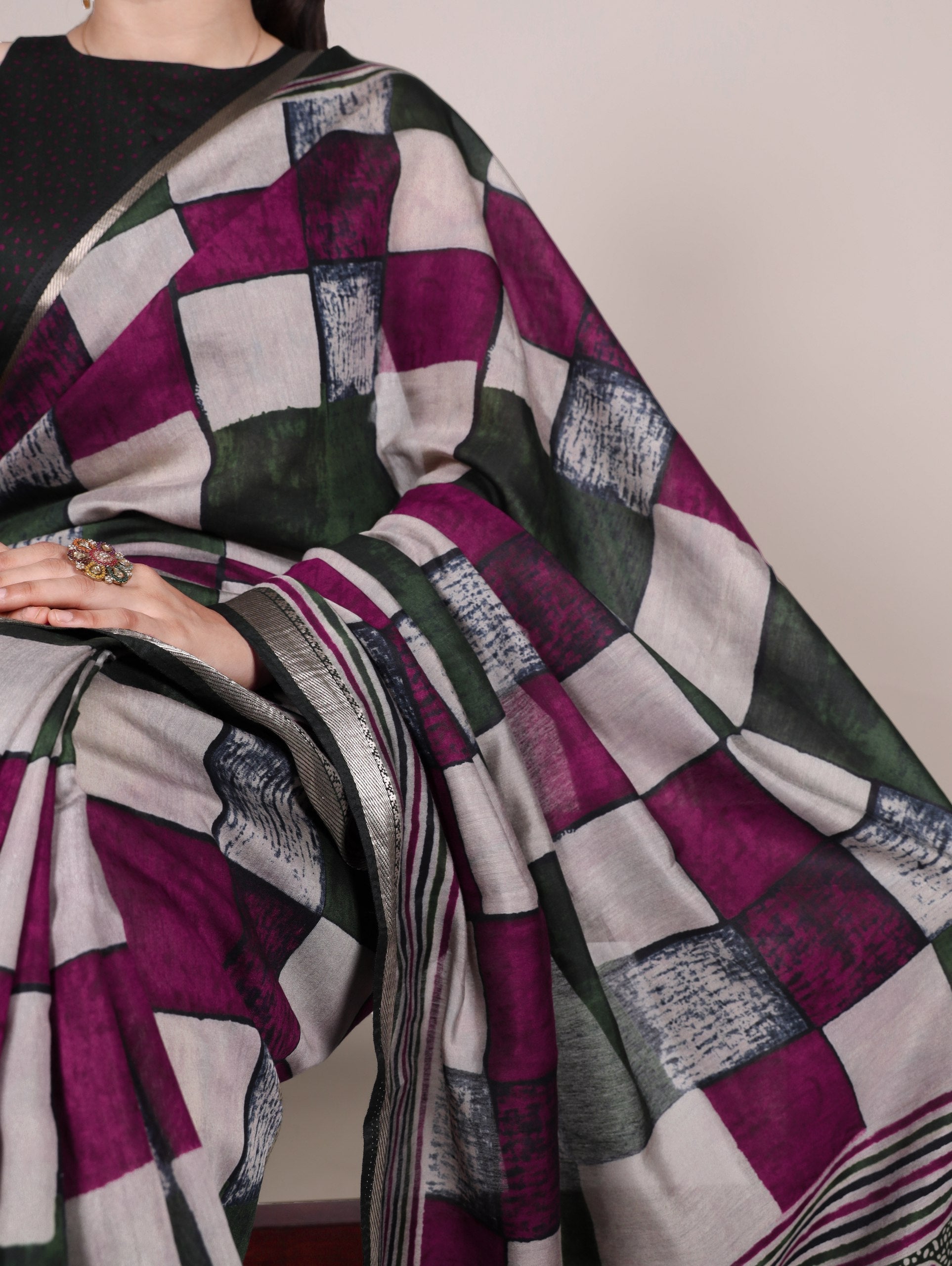 Green Elegant Chanderi Printed Saree with Temple Border & Matching Blouse