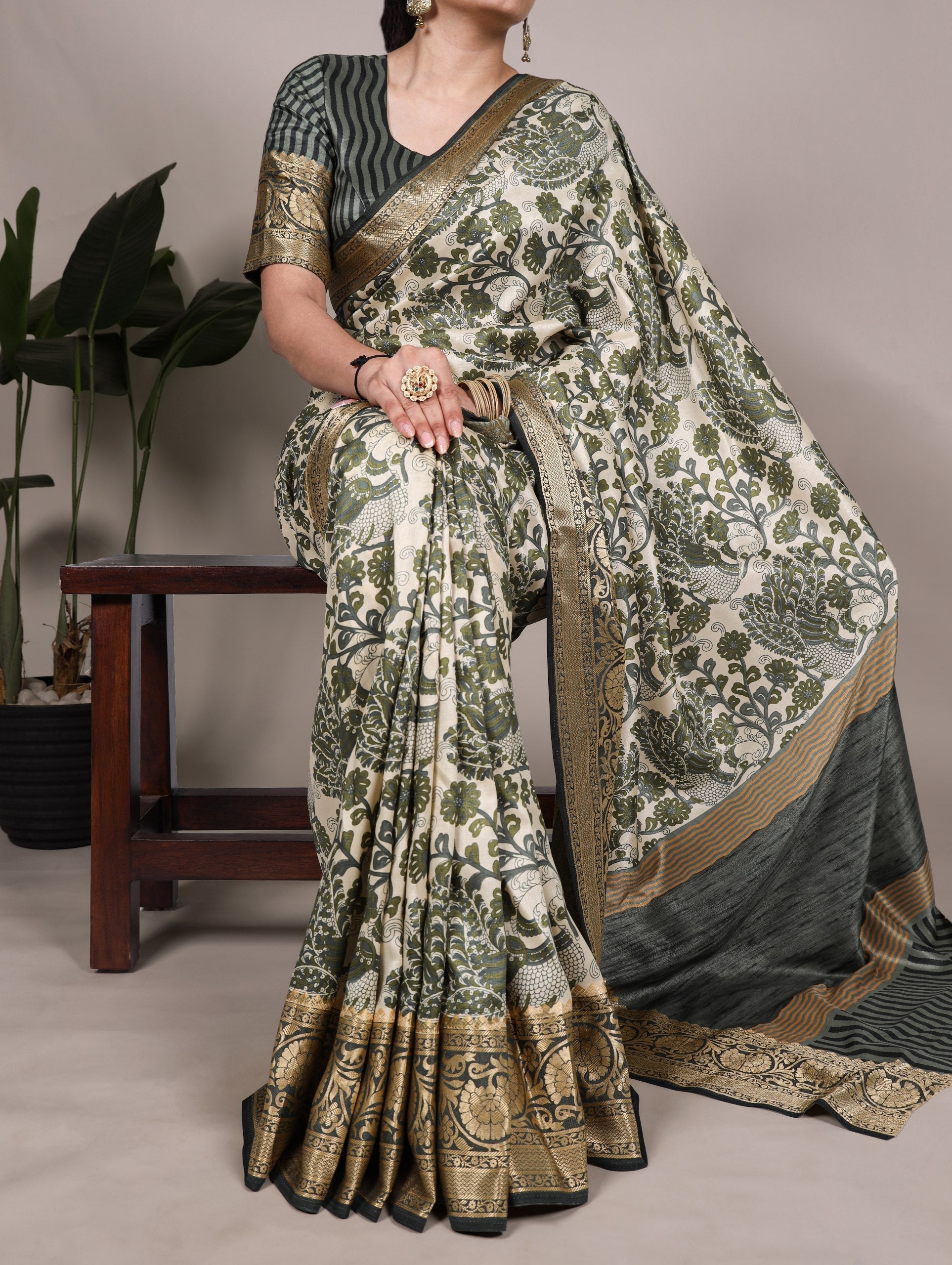 Green Elegant Tasar Silk Printed Saree with Viscose Border & Unstitched Blouse – 5.5 Meter Traditional Silk Saree
