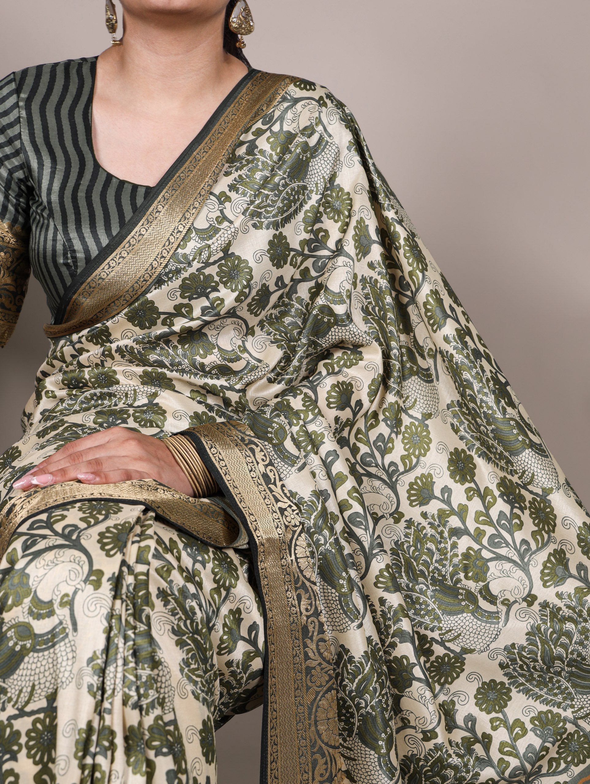 Green Elegant Tasar Silk Printed Saree with Viscose Border & Unstitched Blouse – 5.5 Meter Traditional Silk Saree