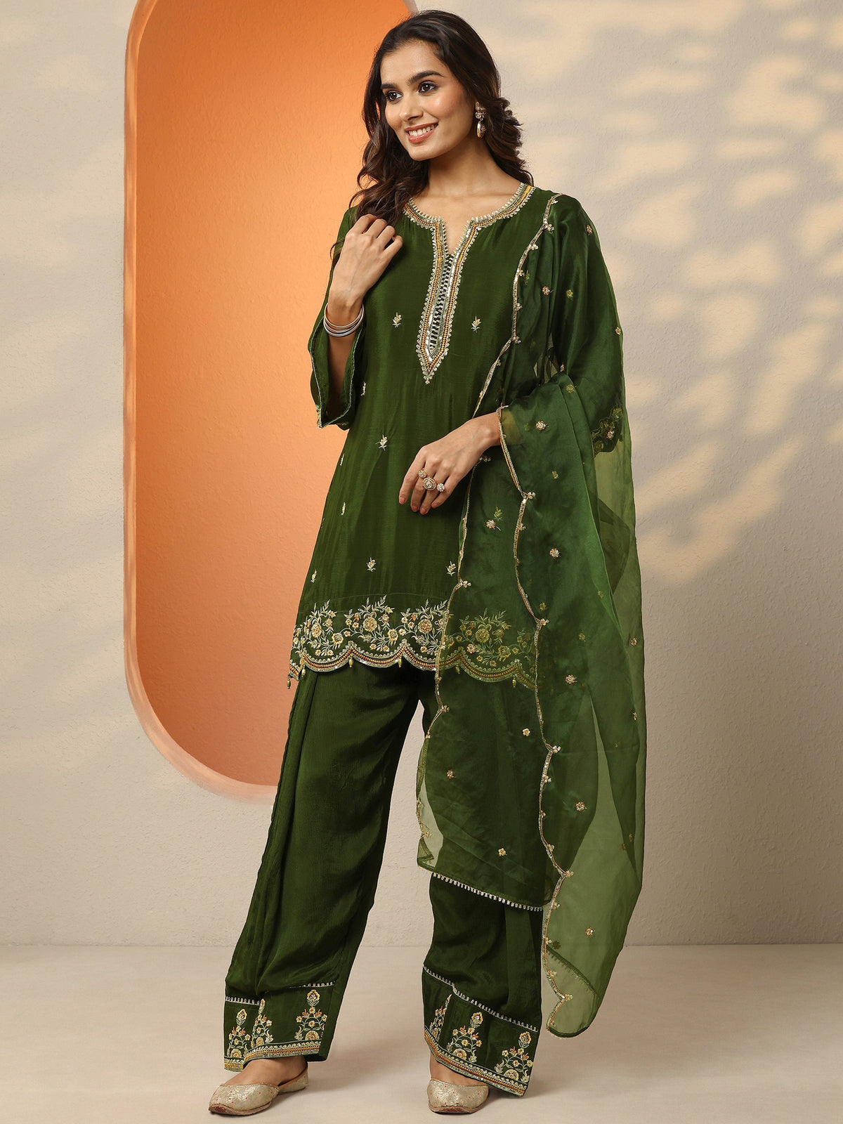 Anouk Green Embroidered Chinon Straight Suit Set With Dupatta