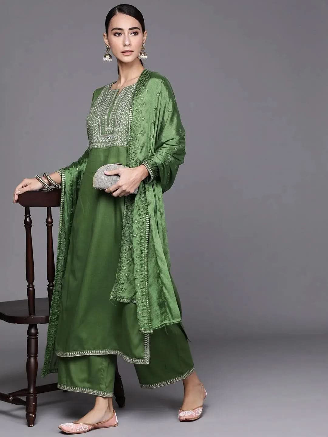 Anouk Green Embroidered Silk Blend Straight Kurta With Palazzos & Dupatta