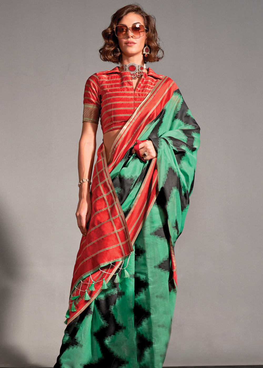 Green Regal Banarasi Blended Silk Saree – Timeless Elegance for Grand Occasions