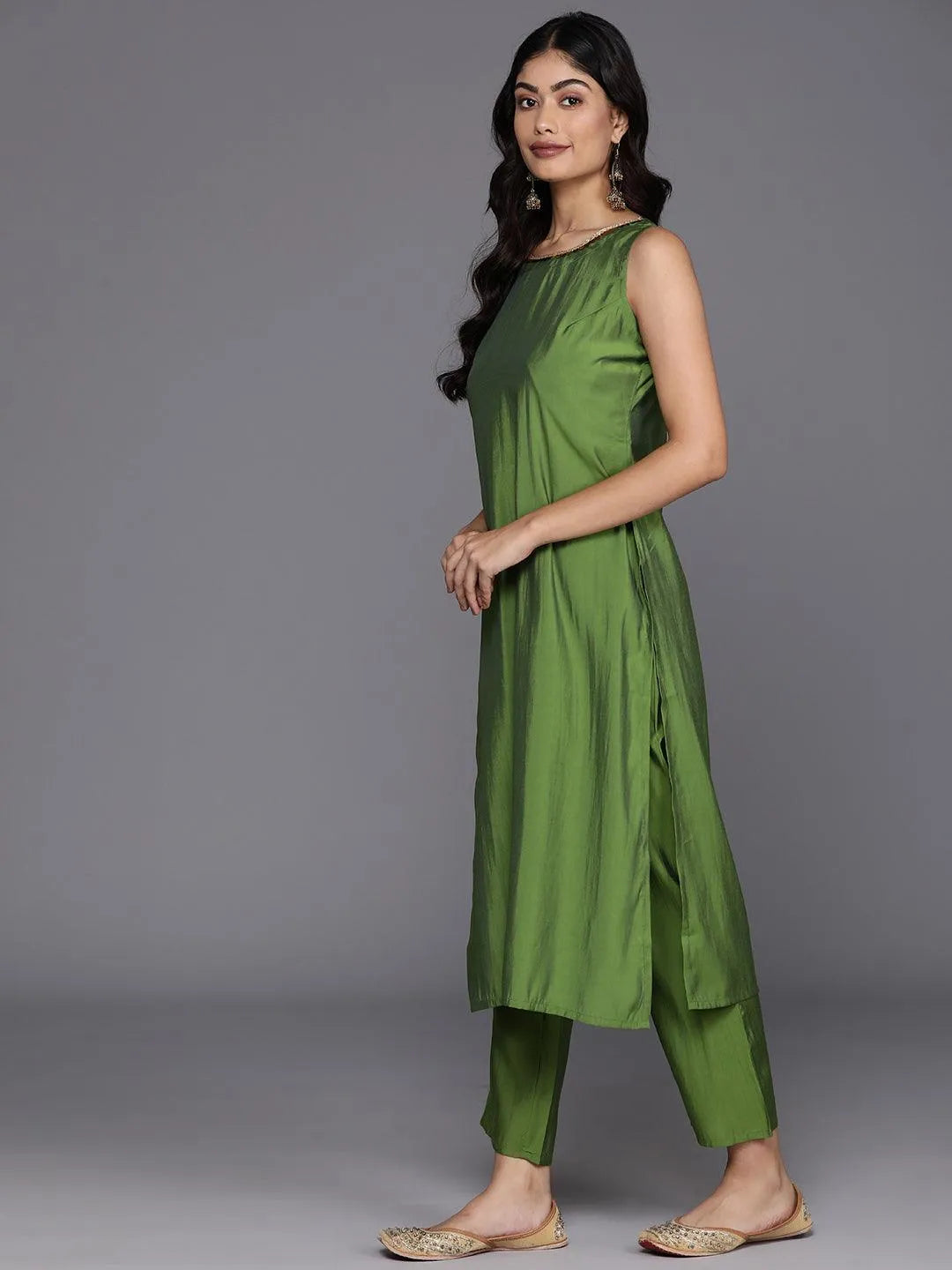 Anouk Green Solid Silk Blend Straight Suit With Dupatta