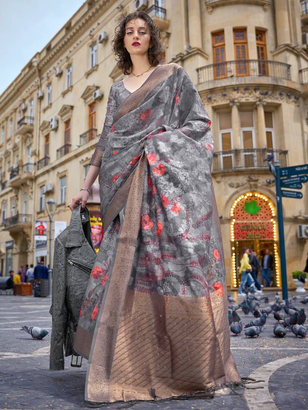 Grey Elegant Brasso Madurai Saree with Unstitched Blouse Piece