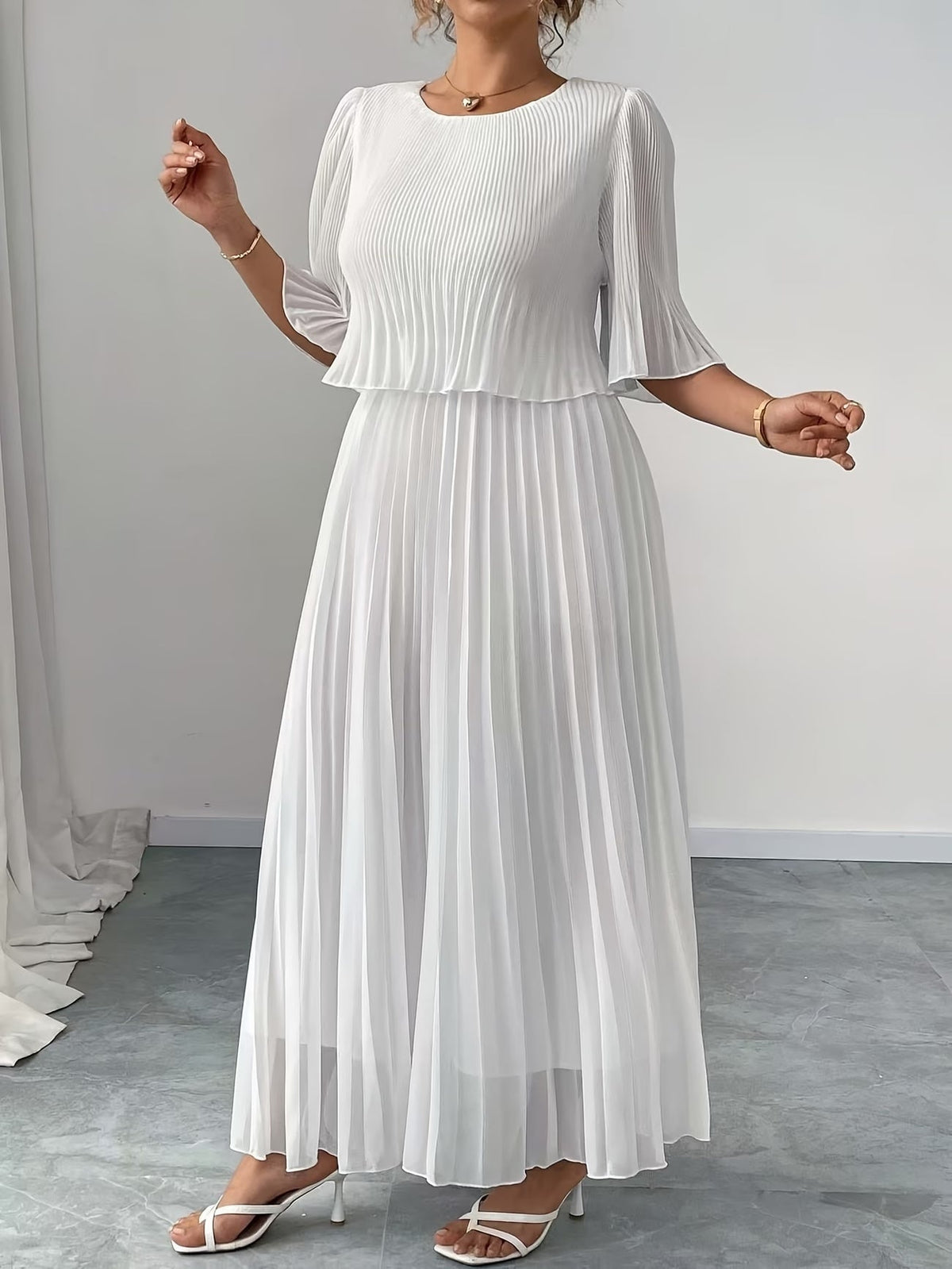 Elegant Plus Size Pleated Dress – Solid Color Fashionable European Style Women's Outfit
