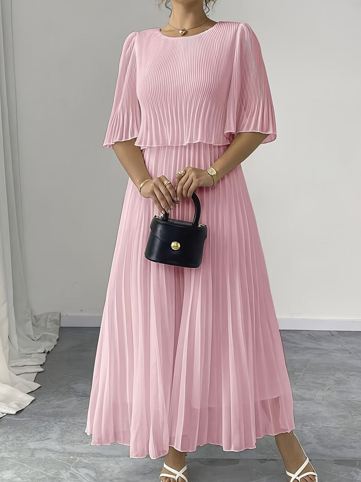 Elegant Plus Size Pleated Dress – Solid Color Fashionable European Style Women's Outfit
