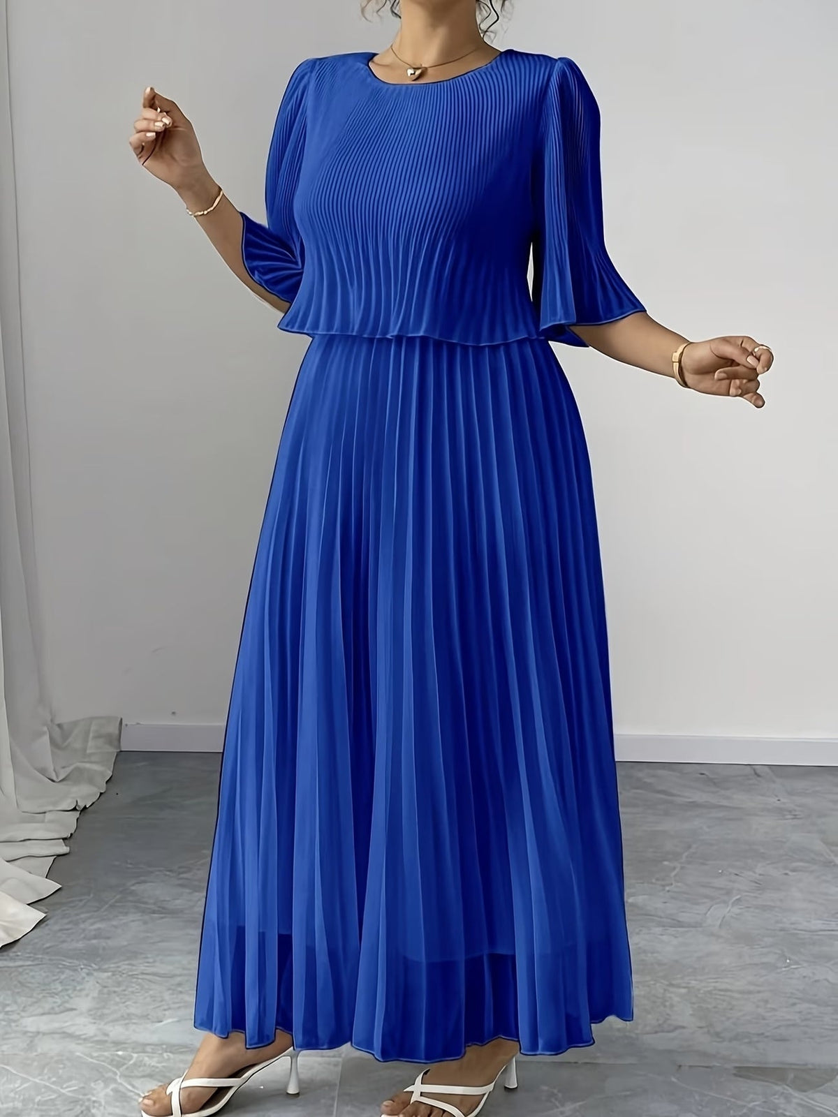 Elegant Plus Size Pleated Dress – Solid Color Fashionable European Style Women's Outfit