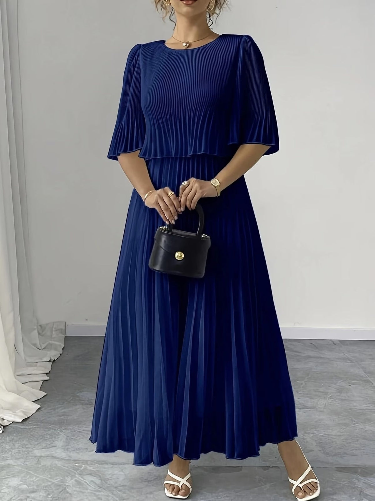 Elegant Plus Size Pleated Dress – Solid Color Fashionable European Style Women's Outfit