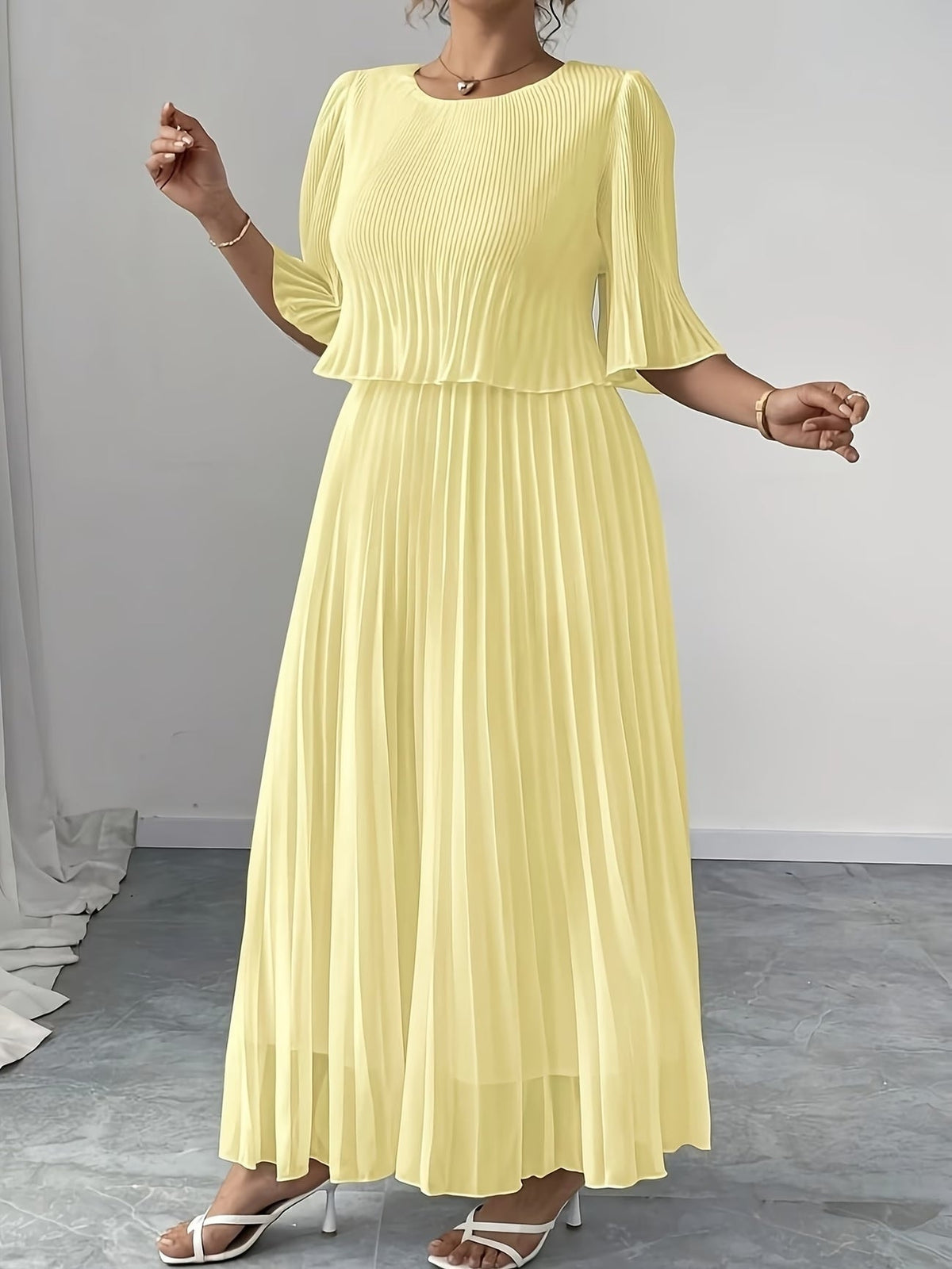 Elegant Plus Size Pleated Dress – Solid Color Fashionable European Style Women's Outfit