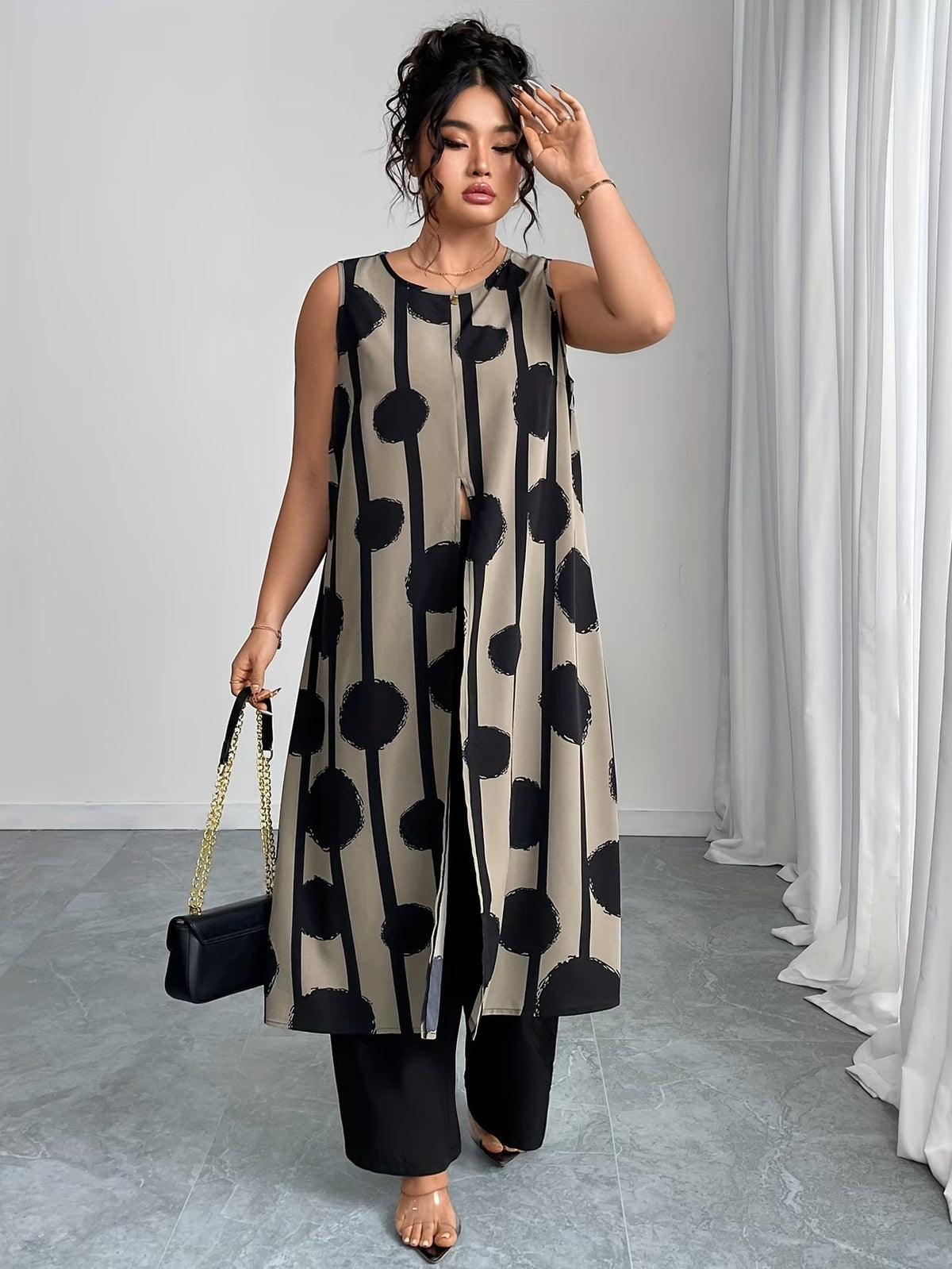 Plus Size Elegant Casual Outfit – Stylish & Comfortable Everyday Wear for Women