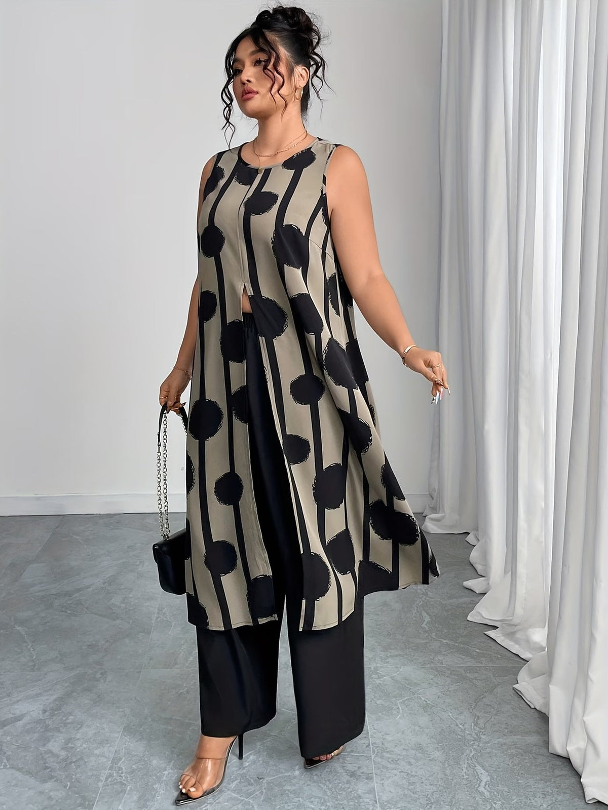 Plus Size Elegant Casual Outfit – Stylish & Comfortable Everyday Wear for Women
