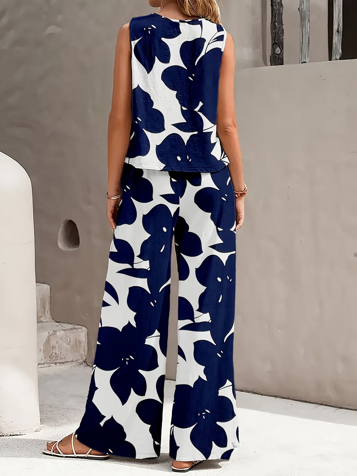 Chic Polka Dot Two-Piece Set – Stylish Top & Printed Pants Outfit for Women