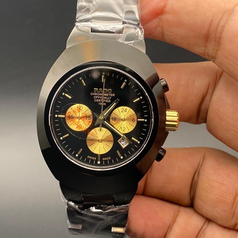 Chronometer Watch With Vintage-Inspired Design