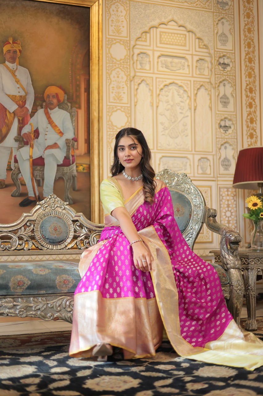 Kanjivaram Silk Pink Saree with Zari Weaving Work