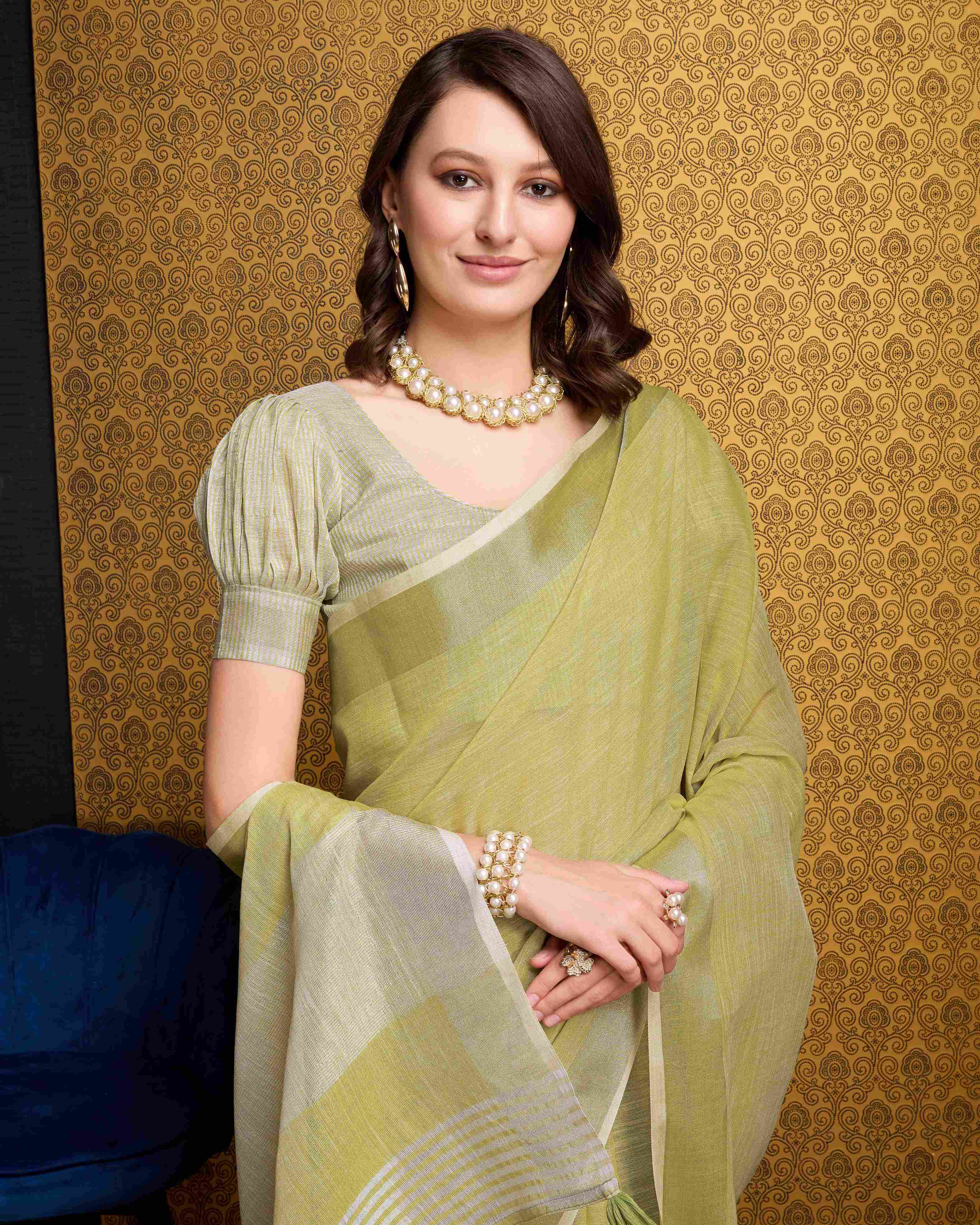 Lemon Yellow Elegant Solid Saree with Zari Border – Timeless Grace