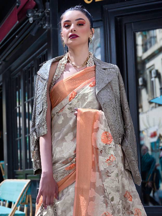 Light Gray Elegant Brasso Madurai Saree with Unstitched Blouse Piece