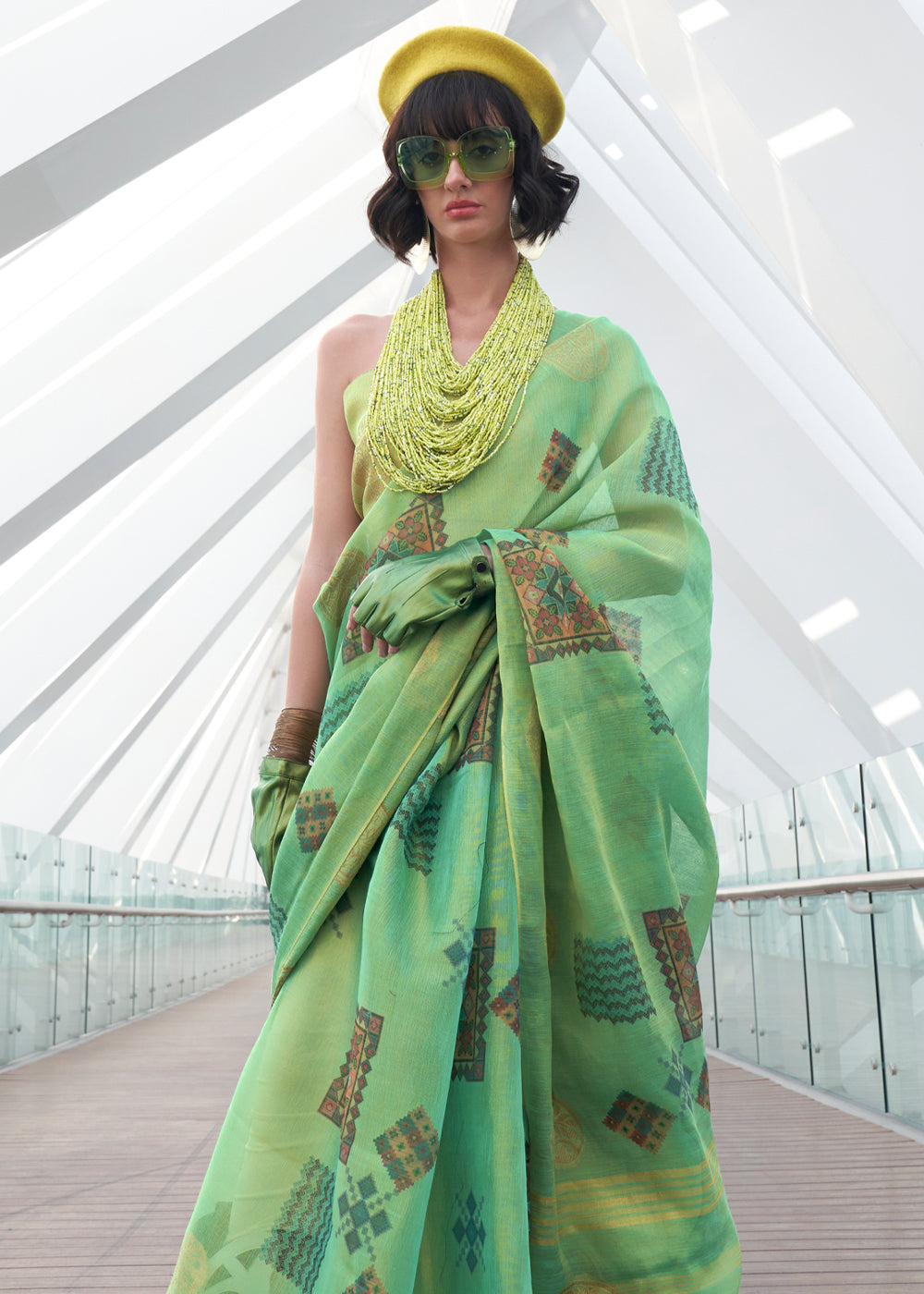 Light Green Elegant Linen Silk Saree – Breathable & Stylish with Blouse Piece