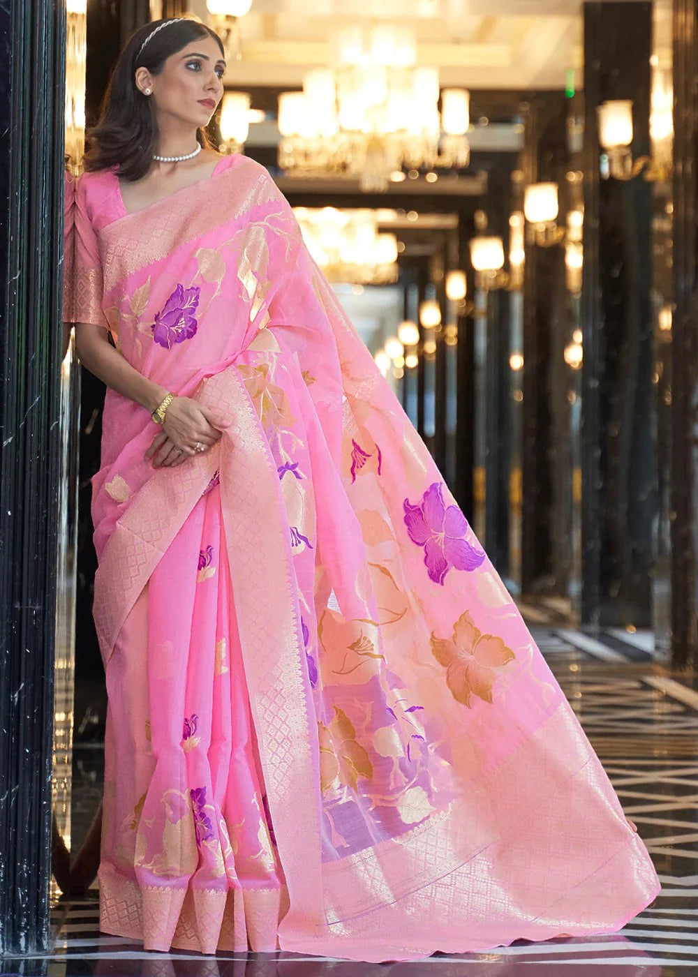 Light Pink Elegant Linen Saree with Floral Printed Weaving Work