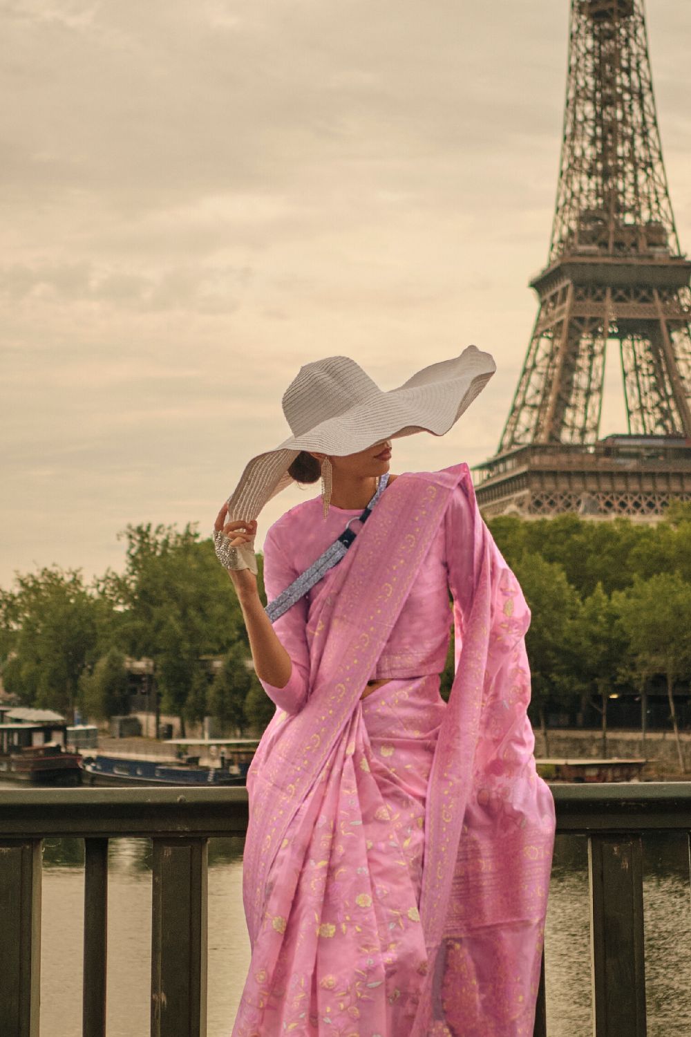 Light Pink Kashmiri Satin Organza Handloom Weaving Saree with Unstitched Blouse