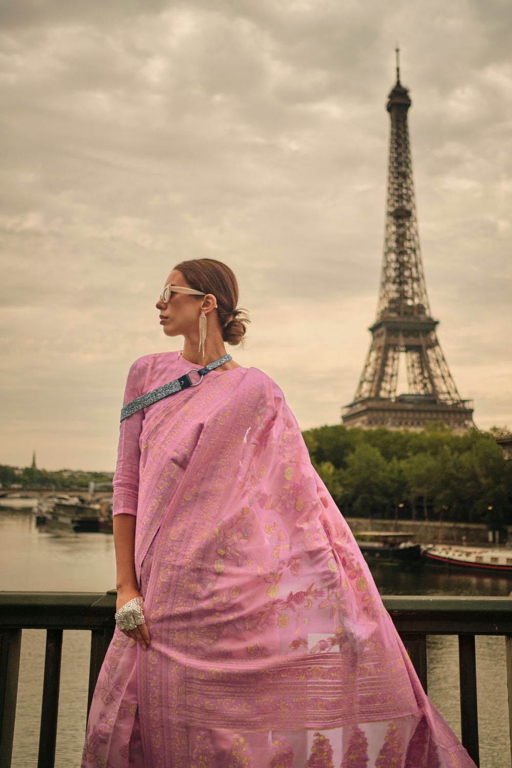 Light Pink Kashmiri Satin Organza Handloom Weaving Saree with Unstitched Blouse