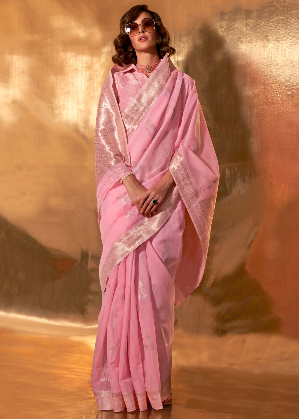 Light Pink Royal Banarasi Silk Saree with Contrast Border & Designer Pallu – Wedding Special