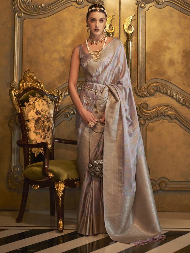 Light Purple Classic Banarasi Silk Blend Saree – Perfect for Weddings & Festive Occasions