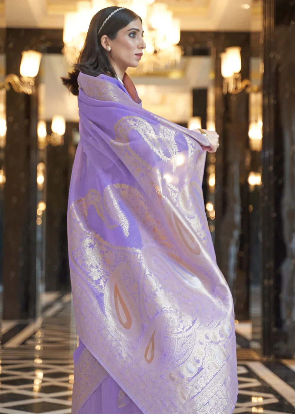 Light Purple Elegant Linen Saree with Floral Printed Weaving Work