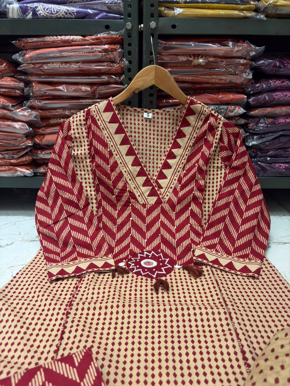 Maroon Chevron Print Cotton Suit Set with Malmal Dupatta – 3 Piece Set