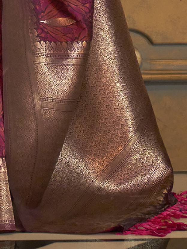 Maroon Classic Banarasi Silk Blend Saree – Perfect for Weddings & Festive Occasions