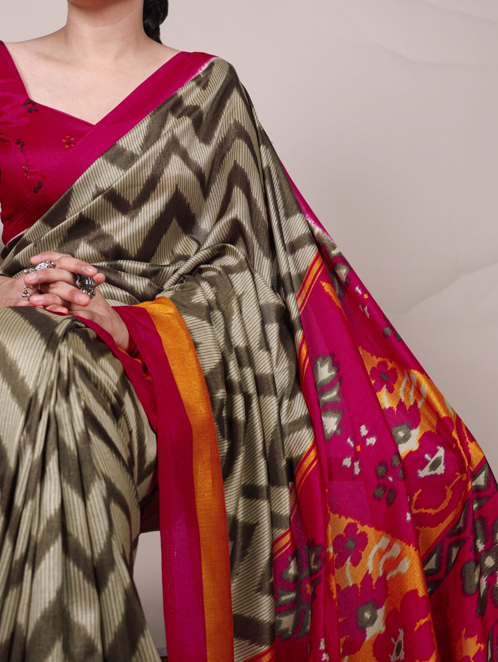 Mehendi Elegant Printed Tasar Silk Saree with Matching Unstitched Blouse