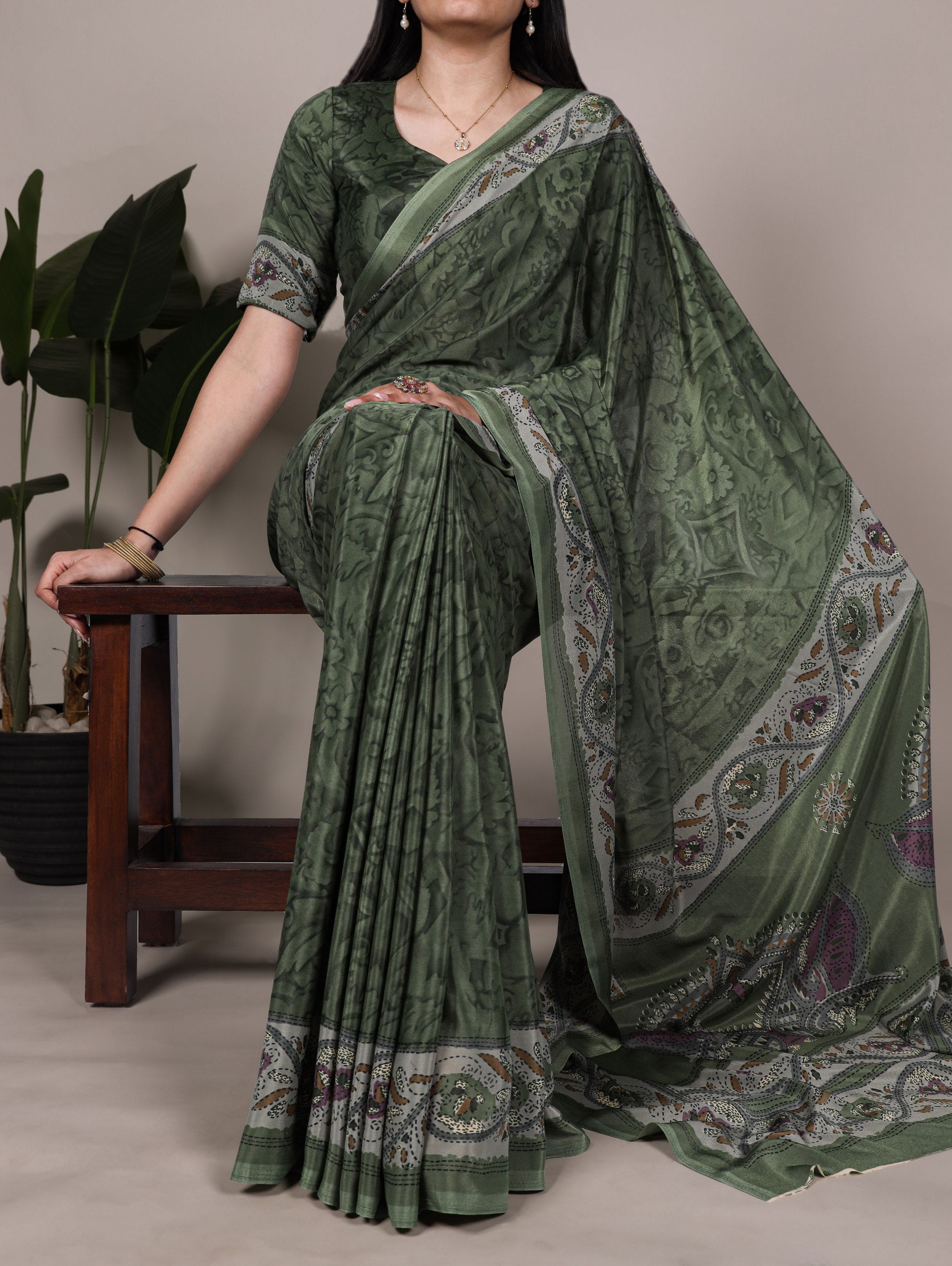 Mehendi Stylish Printed Crepe Saree with Matching Blouse Piece