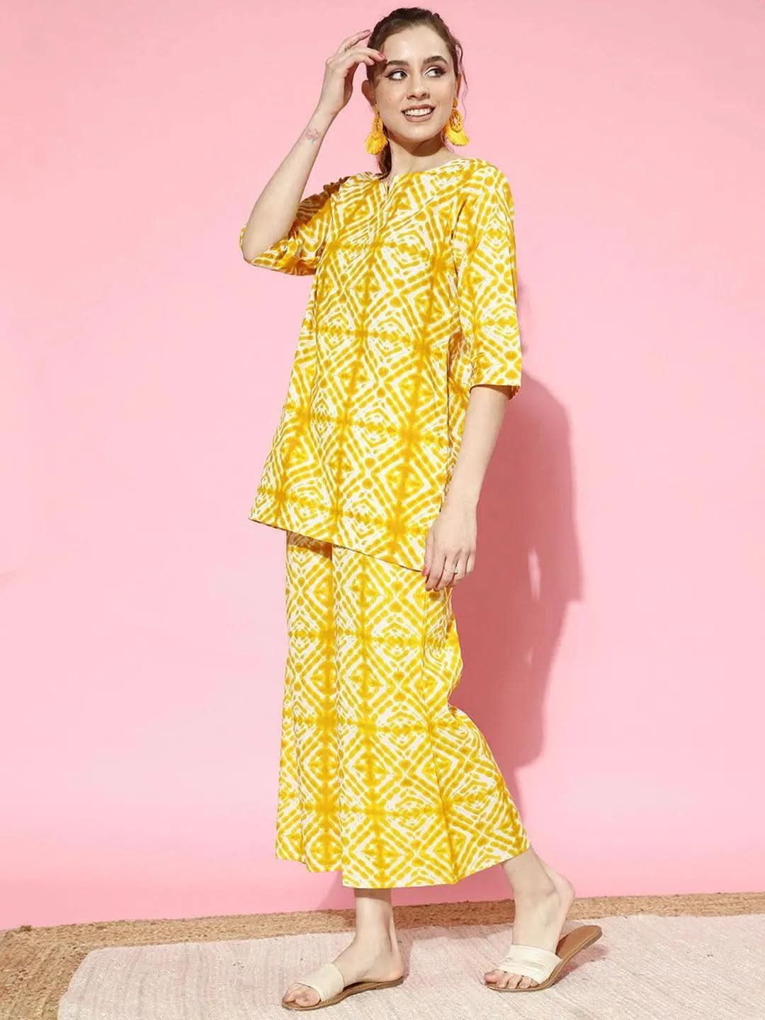 Anouk Mustard Printed Cotton Night Suit
