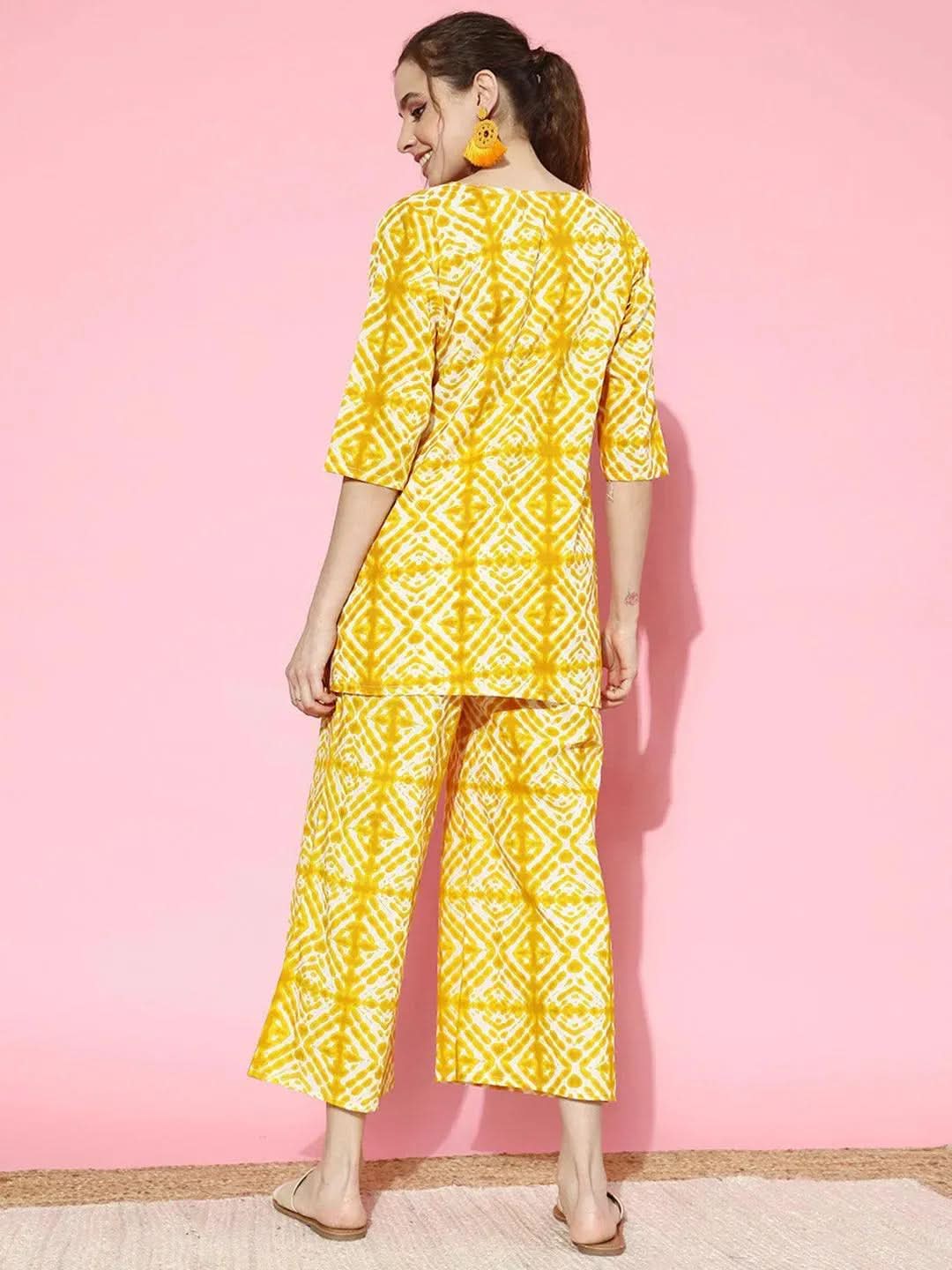 Anouk Mustard Printed Cotton Night Suit