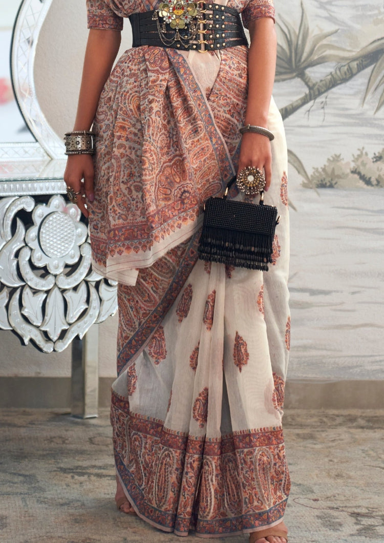 Off White Graceful Silk Saree with Unstitched Blouse Piece Elegant Ethnic Wear